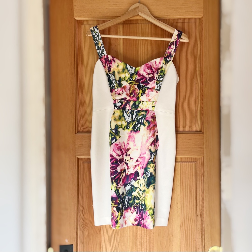 Black Halo Floral Dress - size 6